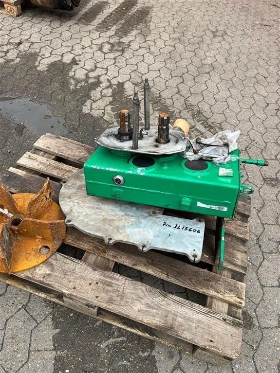 E-FARM: Samson pg 25 hjultræk - Tonne à lisier - id BAQLHJE - 2 681 € - Année: 2010 - Danemark