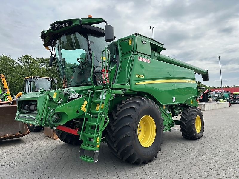 E-FARM: John Deere T 670 i - Mähdrescher - id I3UFDT2 - 313.000 € - Baujahr: 2023 - Abgelesene Motorstunden: 15,Motorleistung (PS): 455,Deutschland