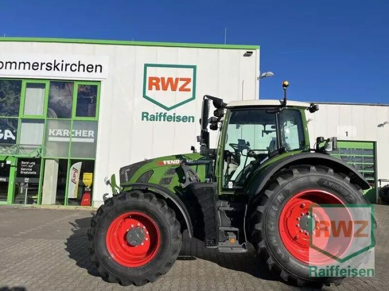 Fendt 724 Vario Tractor