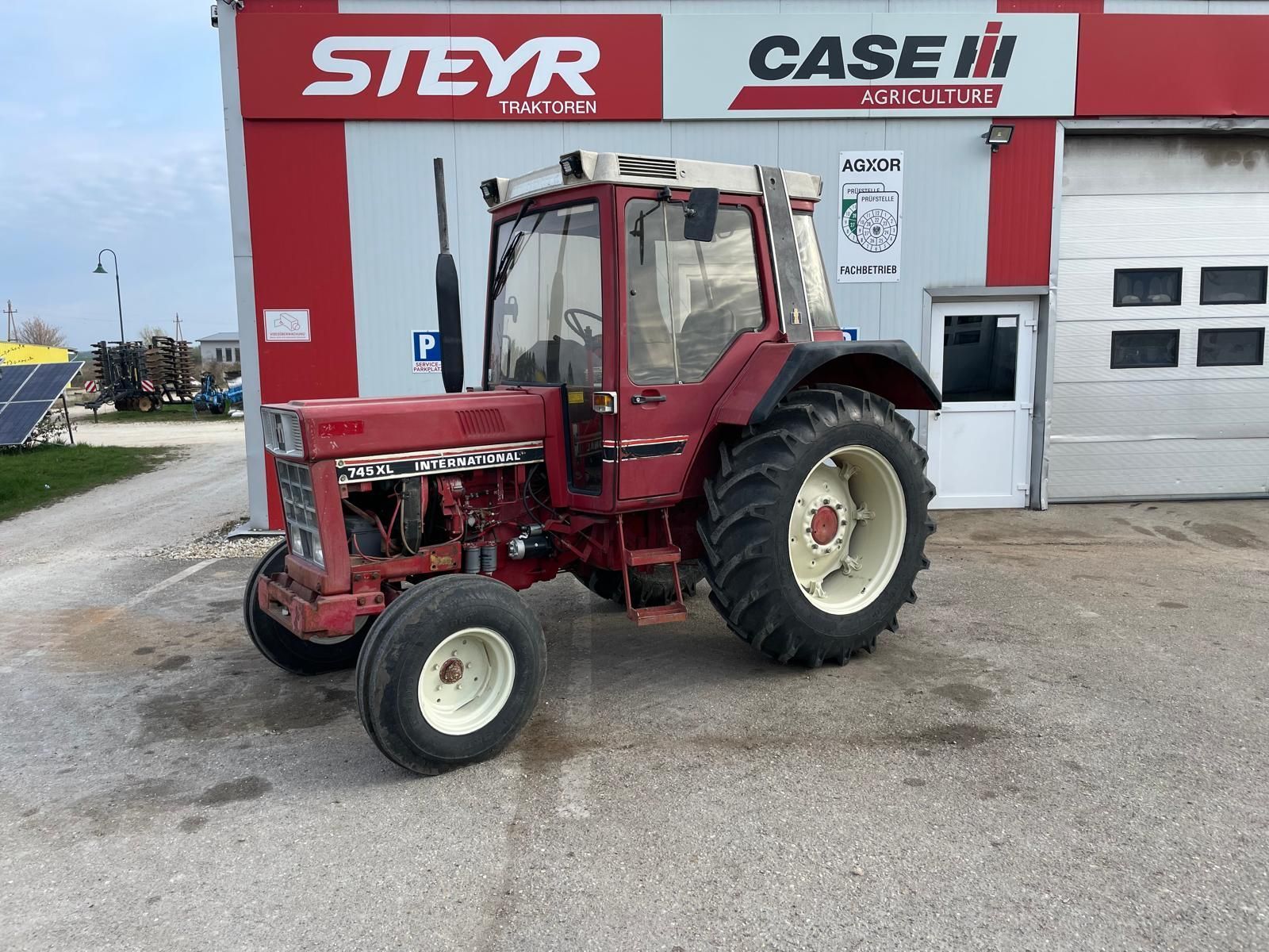 IHC international case ih 745xl Tracteur 15 584 €
