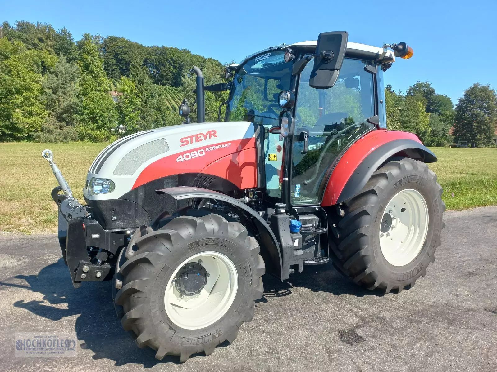 E-FARM: Steyr Kompakt 4090 - Traktor - id 1NCMAXR - 65.929 € - Baujahr: 2024 - Abgelesene Motorstunden: 40,Motorleistung (PS): 90,Österreich