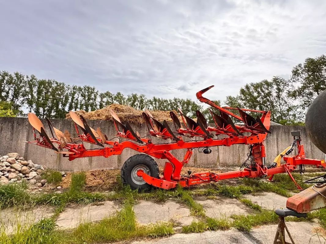 E-FARM: Kuhn vari-leader 7 schar - Arado - id WHHCZ8L - 8900 € - Año: 2013 - Alemania