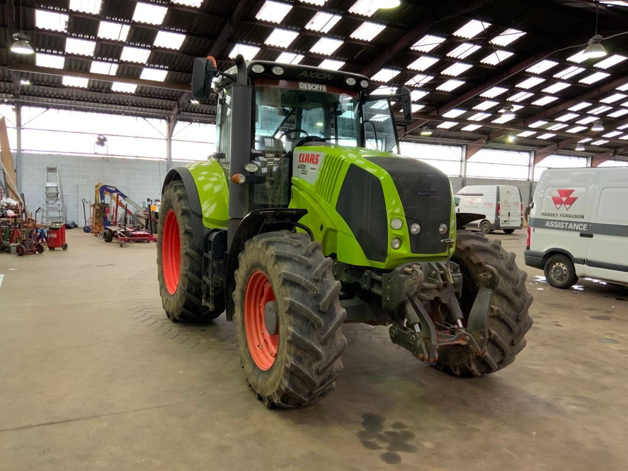 E-FARM: Claas Axion 820 - Traktor - id I3MBS2W - 48.000 € - Baujahr: 2008 - Abgelesene Motorstunden: 6.500,Motorleistung (PS): 200,Frankreich