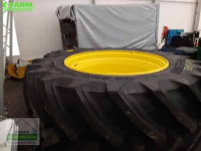 E-FARM: TRELLEBORG kompletträder - Wheel and track - id HRYXTY6 - €9,083 - Austria