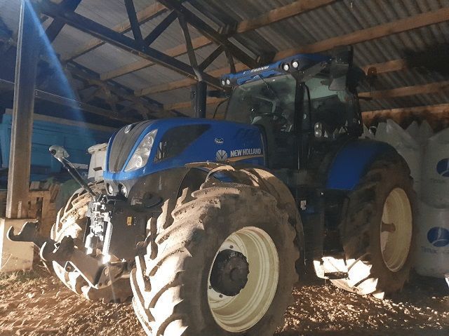 E-FARM: New Holland T7.245 - Tractor - id RIYPPRW - 95.000 EUR - Anul: 2019 - Citeste ore: 2.151,Muterea motorului: 200,Franța