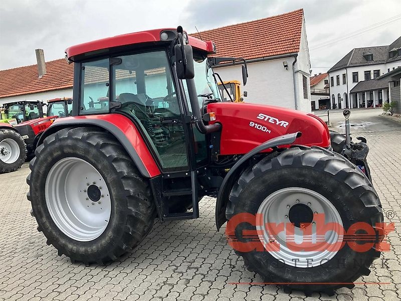 Steyr 9100 M tractor €39,920