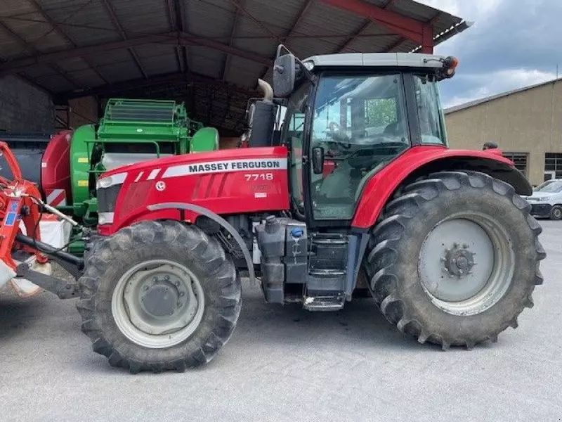 E-FARM: Massey Ferguson 7718 - Tractor - id P37SQA7 - 72.000 EUR - Anul: 2016 - Citeste ore: 4.275,Muterea motorului: 180,Franța