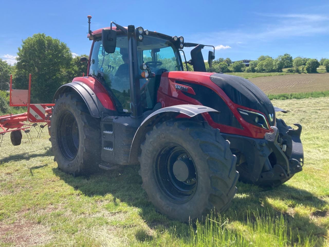 E-FARM: Valtra T154 - Tractor - id ELKBVGZ - 67.000 € - Año: 2019 - Horas: 3780,Potencia del motor: 154,Francia