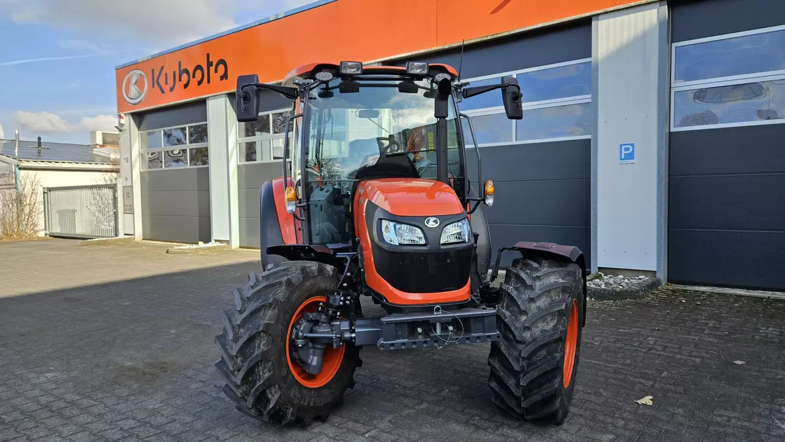 E-FARM: Kubota m4-073 - Tractor - id UWLRVLJ - Año: 2025 - Horas: 1,Potencia del motor: 74,Alemania