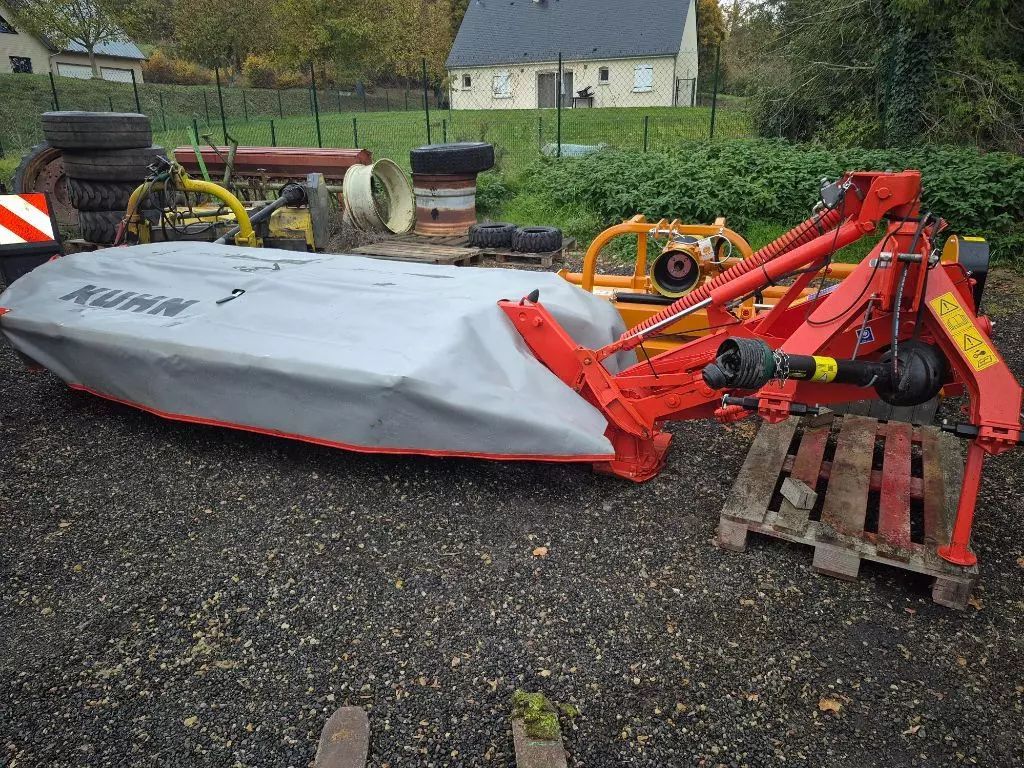 Kuhn GMD 310 FF Segadora 9800 €