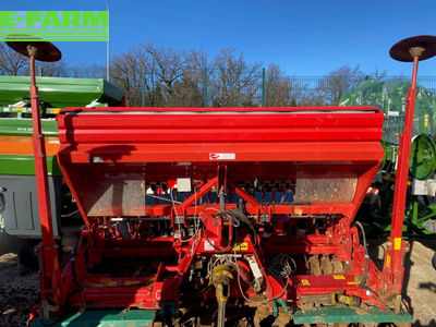 E-FARM: Kverneland ACCORD - Drilling machine combination - id E1QH5BS - €14,500 - Year of construction: 2012