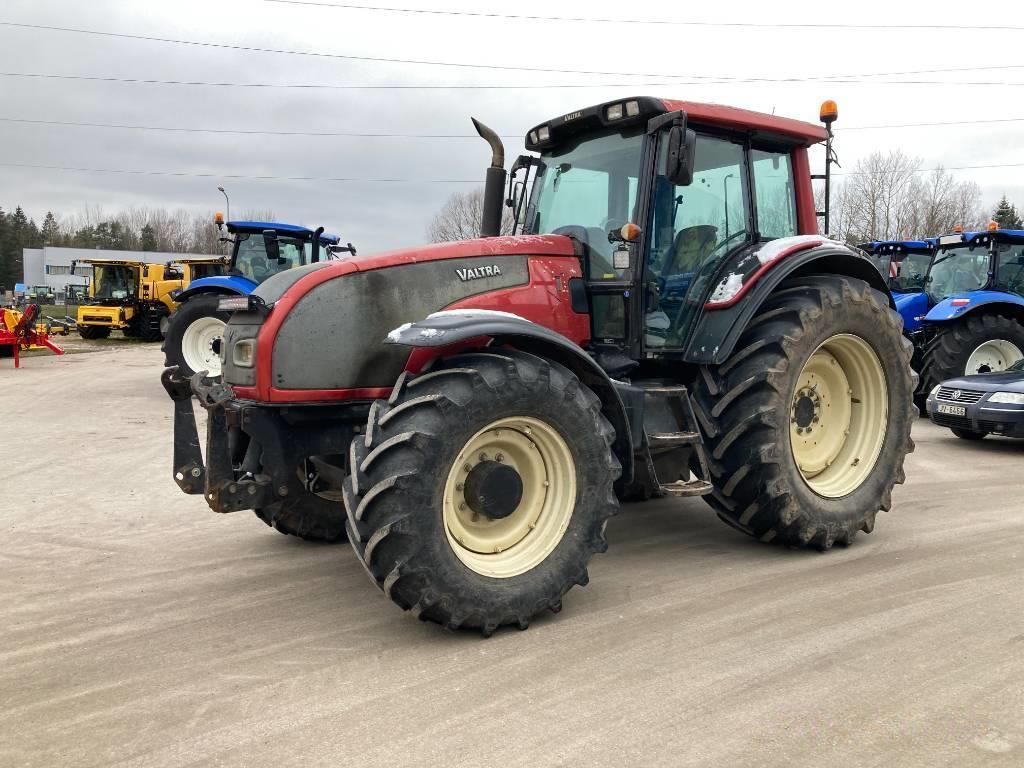 E-FARM: Valtra T191 - Traktor - id PBQDEPU - 36 000 € - Rok produkcji: 2008 - Motogodziny: 10 208,Moc silnika: 208,Łotwa