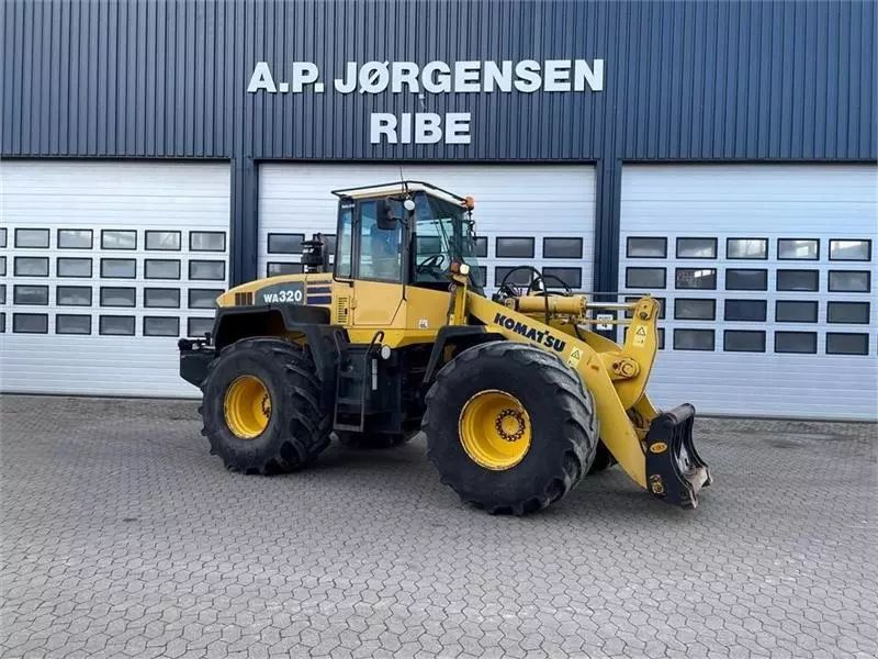 E-FARM: KOMATSU wa320-5 - Wheel loader - id E762UQJ - €62,309 - Year of construction: 2007 - Engine hours: 9,200,Denmark