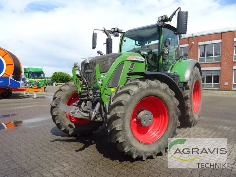 Fendt 718 Vario Tractor €65,900