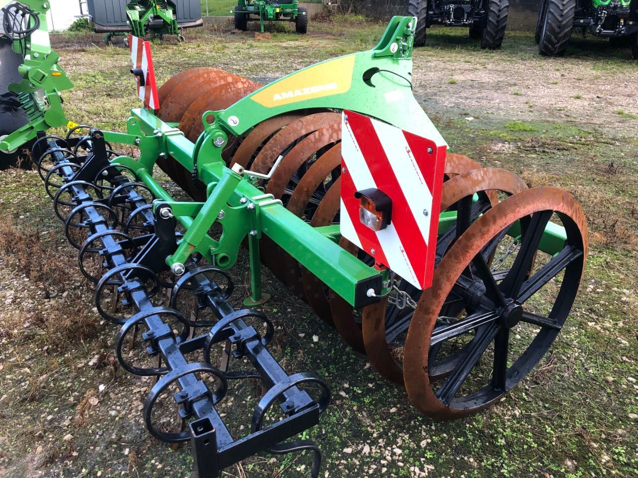 E-FARM: Amazone nautilus 900 - Πρέσσες και κύλινδροι - id ZMPZCLF - 11.990 € - Χρονία: 2022 - Γαλλία