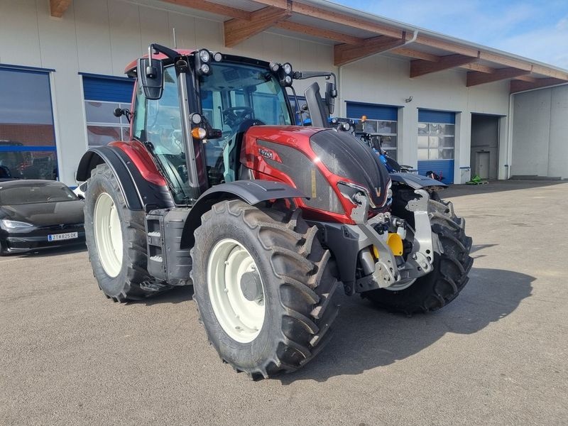 Valtra N155 tractor €129,917