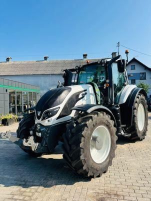 Valtra t174 versu Tractor €75,972
