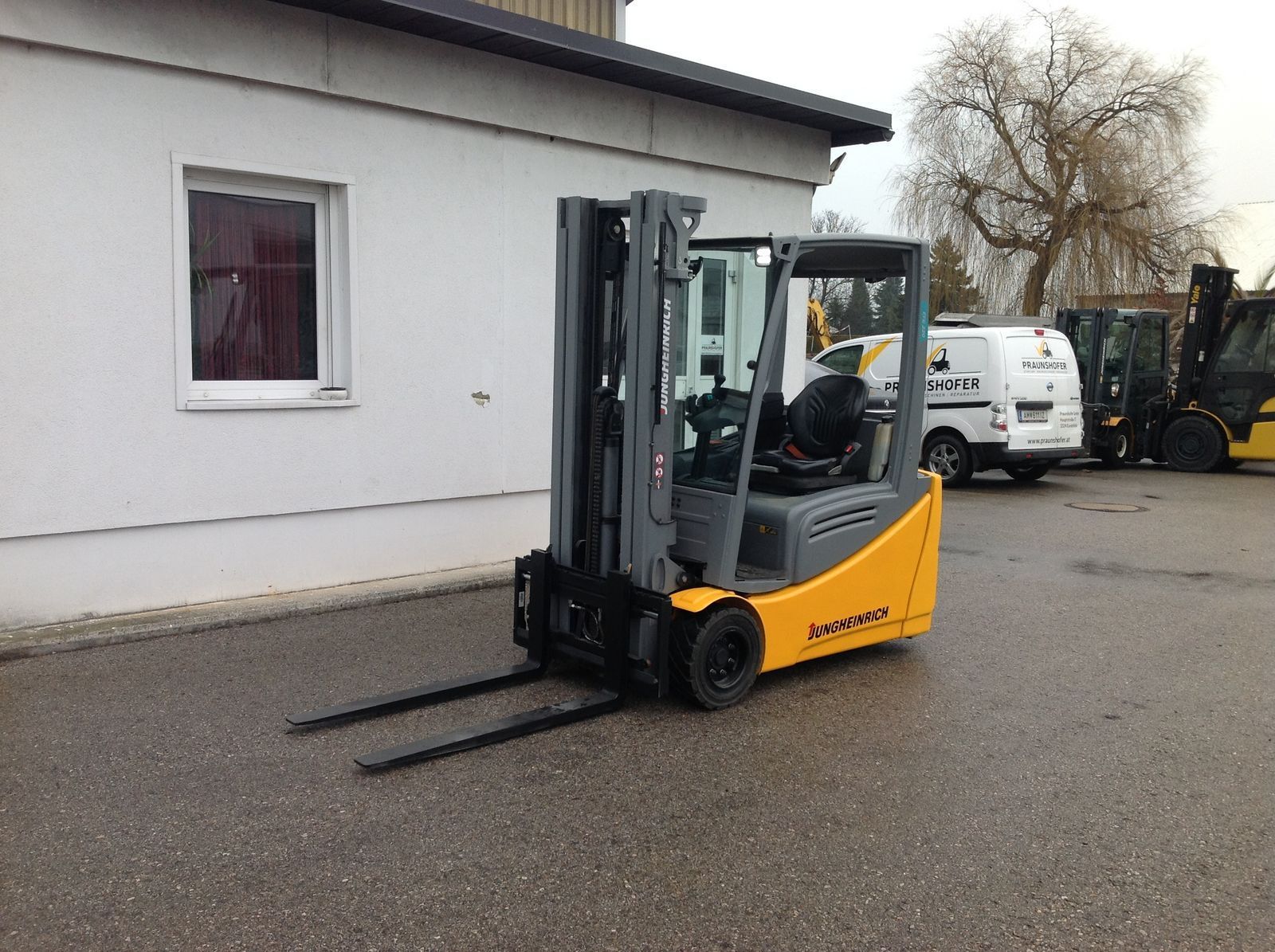 JUNGHEINRICH efg 220 Carretilla elevadora 13.500 €