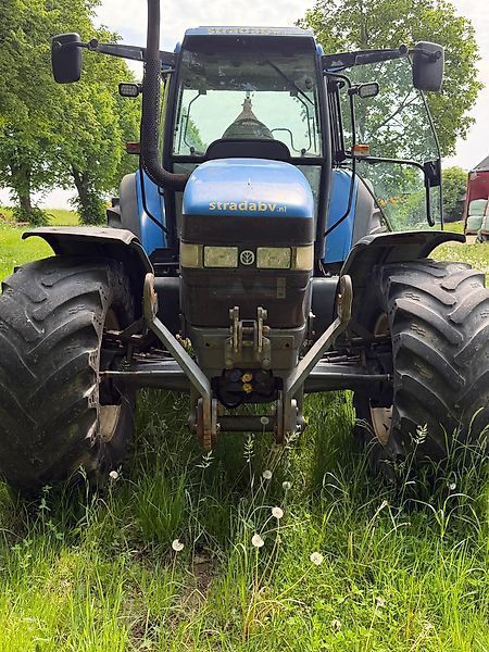 New Holland TM 165 Traktor 21 000 €