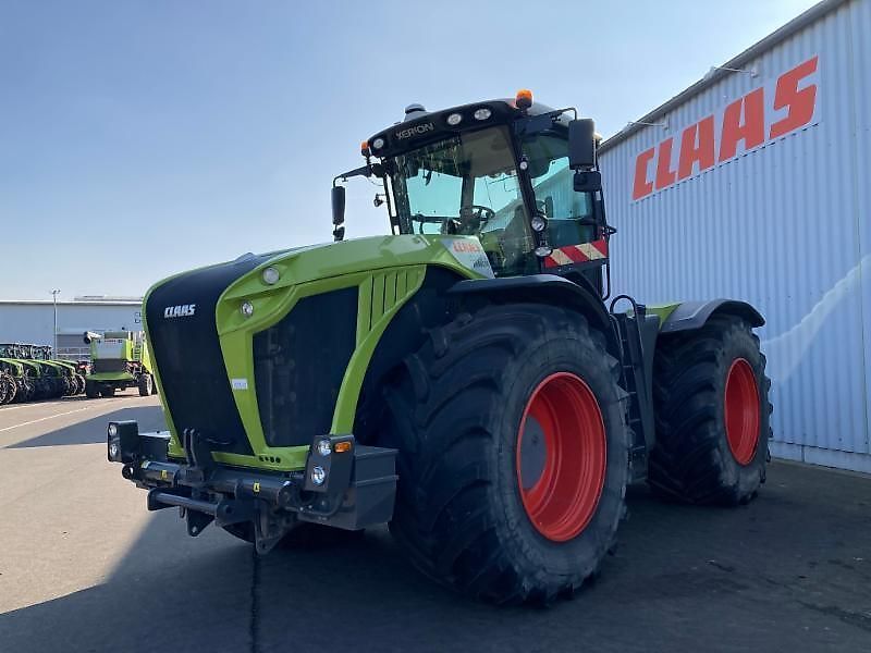 E-FARM: Claas Xerion 5000 TRAC VC - Traktorius - id QUNUJQI - 262 000 € - Gamybos metai: 2021 - Variklio darbo valandos: 3 575,Variklio galia (AG): 524,Vokietija