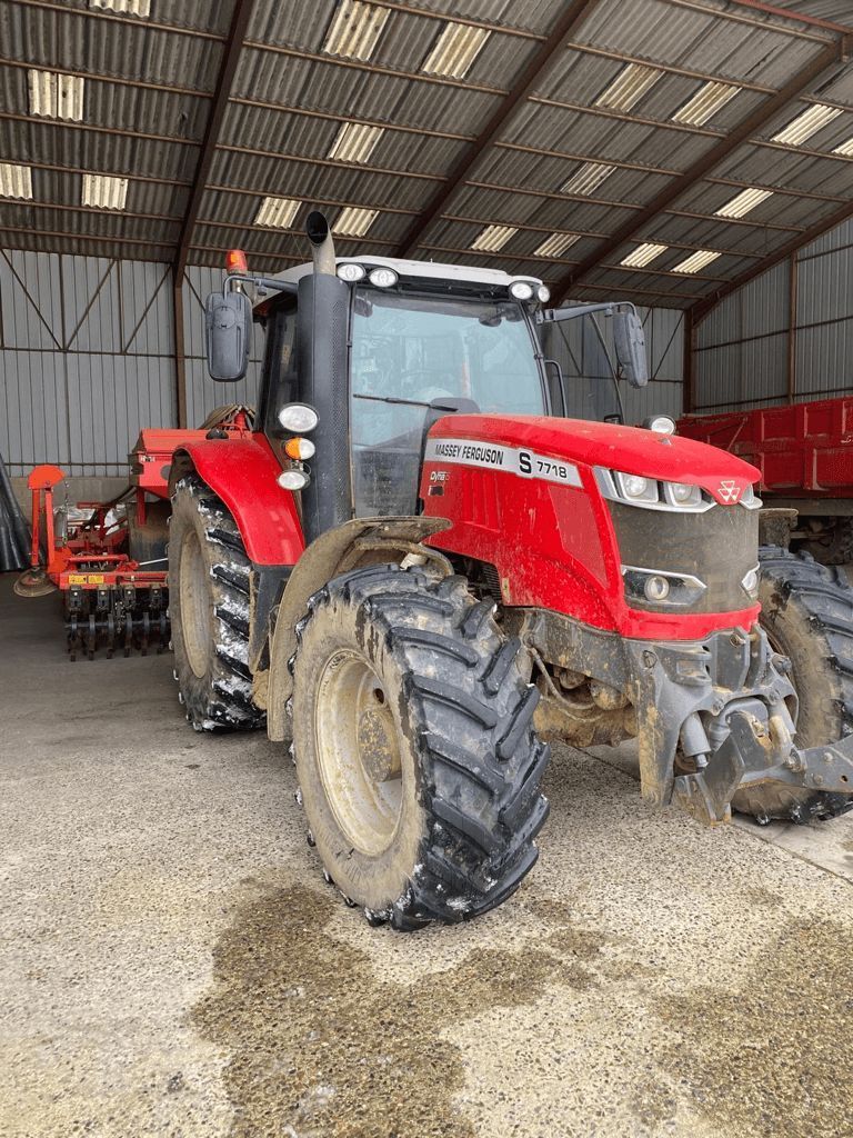 E-FARM: Massey Ferguson 7718S - Traktor - id JTVL3CK - Baujahr: 2018 - Abgelesene Motorstunden: 4.300,Motorleistung (PS): 165,Frankreich
