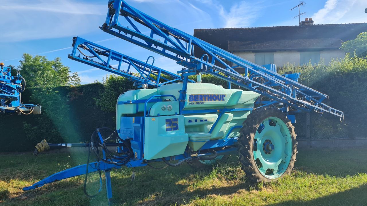 Berthoud racer 25 Opryskiwacz 5500 €