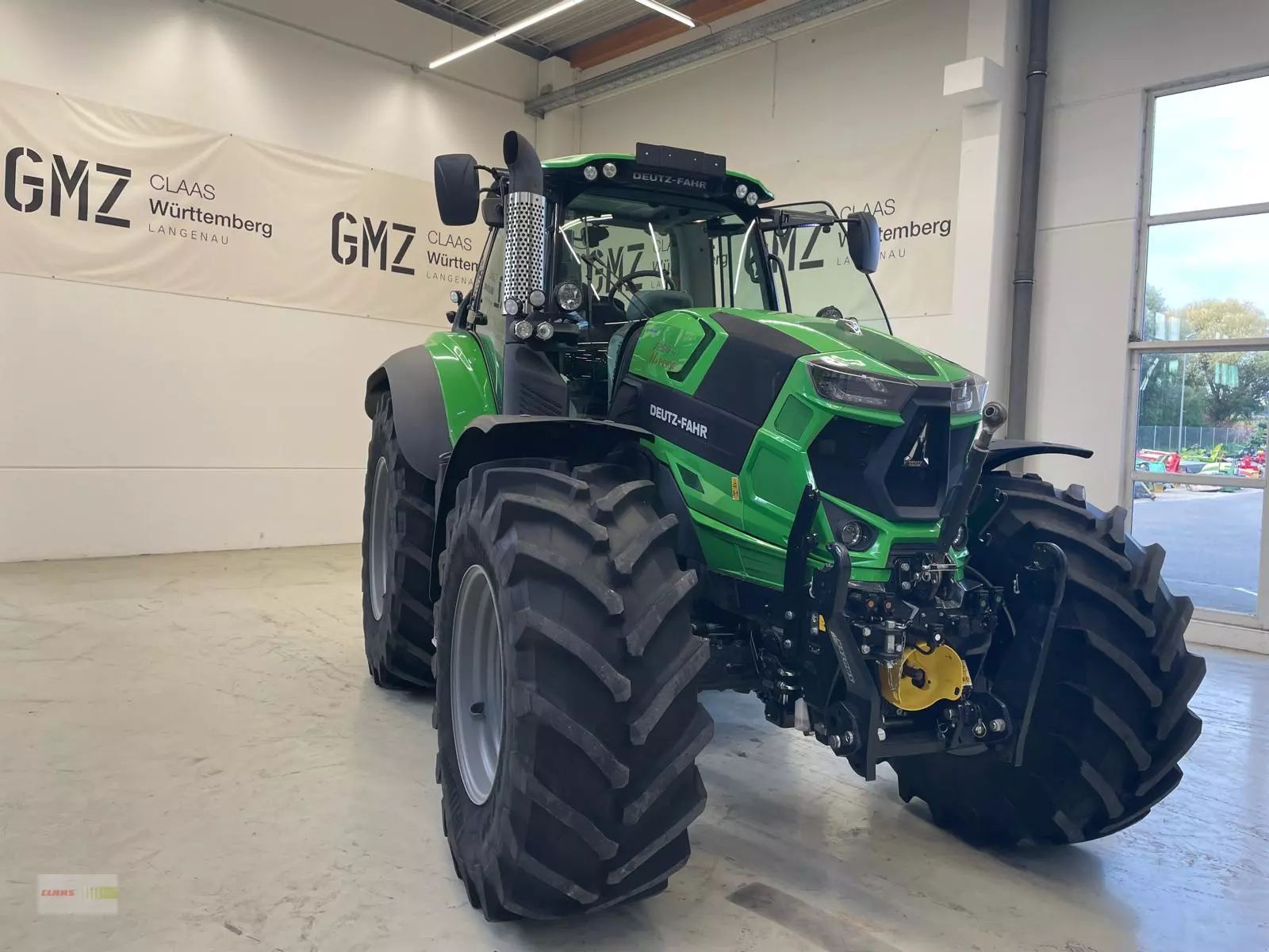 Deutz-Fahr Agrotron 7250 TTV Tractor €114,000