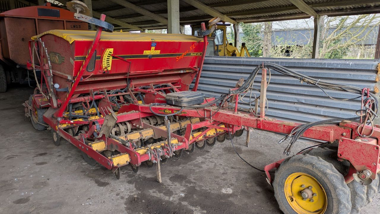 VÄDERSTAD Rapid 300 S Siewnik rzędowy/agregat uprawowo-siewny 11 512 €