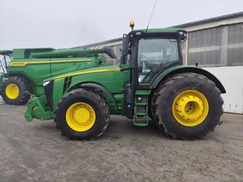 E-FARM: John Deere 8345 R - Tractor - id QSGLDIR - 141.000 € - Año: 2020 - Horas: 4950,Potencia del motor: 345,Francia