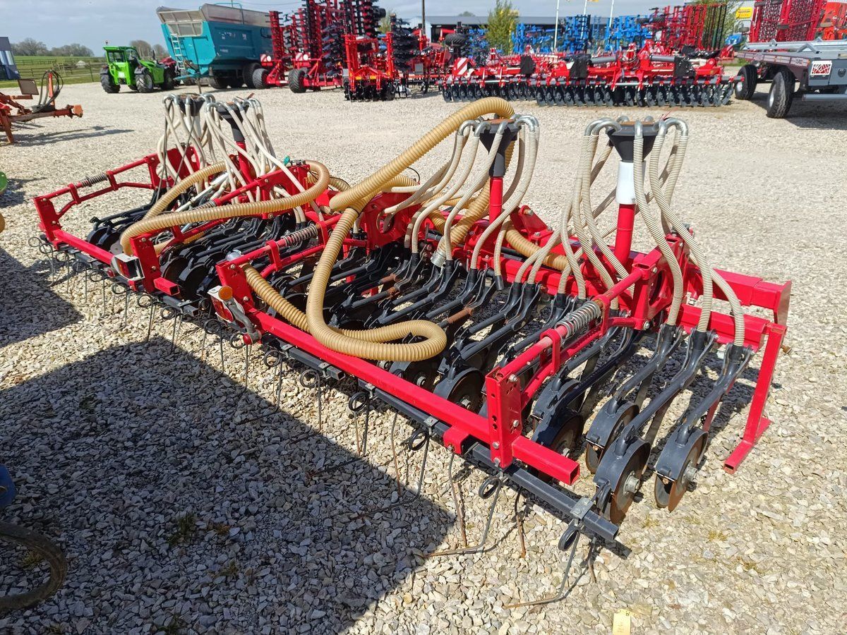 E-FARM: KONGSKILDE ns1500 + ligne de semis repliable 4m50 - Drill - id CXHHKAU - €16,000 - Year of construction: 2017 - France