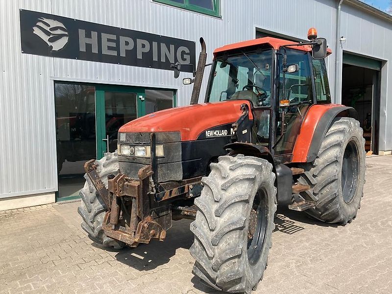 New Holland M 100 Trattore