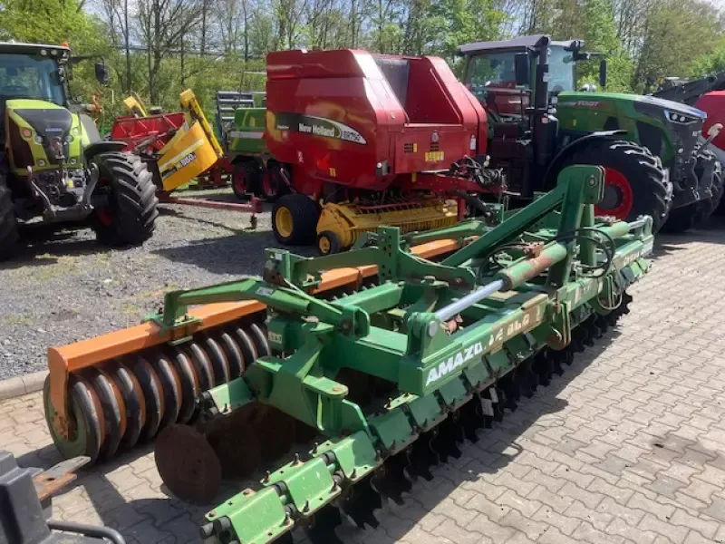 E-FARM: Amazone catros 5000-2 - Rastra de discos y disco compacto - id RLQNGPX - 11.500 € - Año: 2003 - Alemania