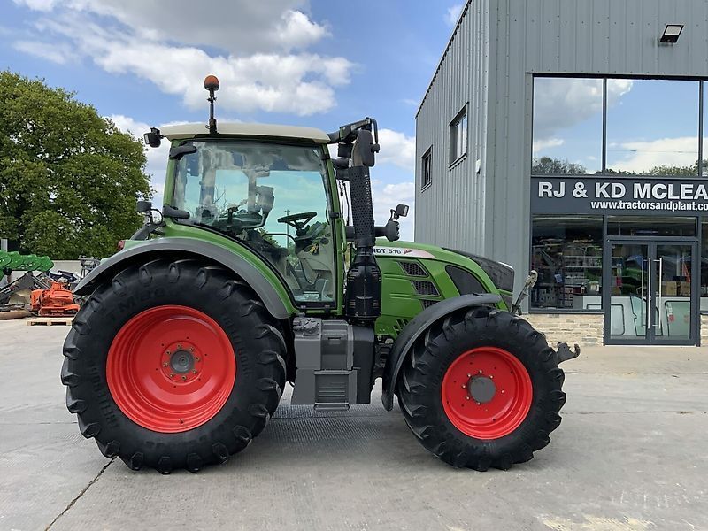 E-FARM: Fendt 516 Vario - Tractor - id XQ5MPGG - 57.854 € - Año: 2017 - Horas: 6084,Reino Unido