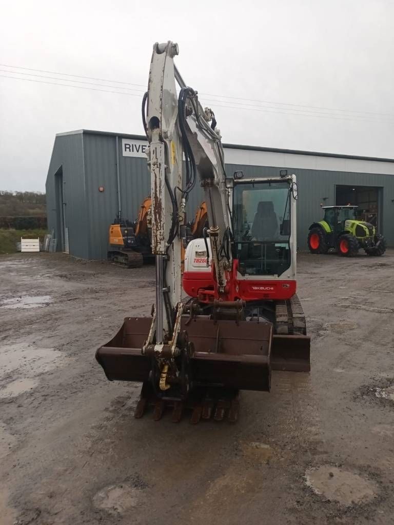 Takeuchi tb 260 Mini-pelle 31 017 €