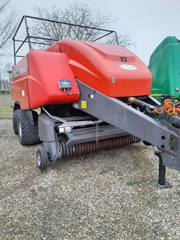 Massey Ferguson 2170 Baler €43,500