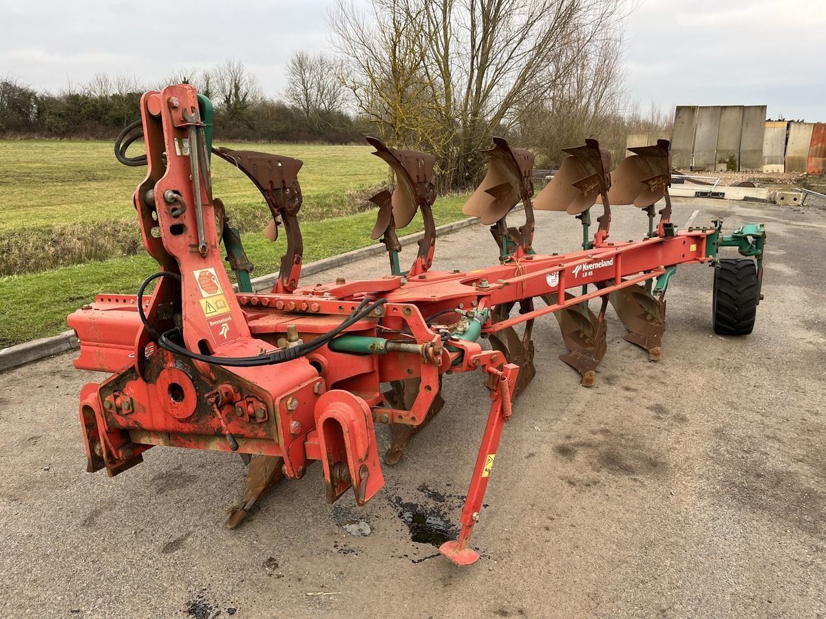 E-FARM: Kverneland LD 85/300 - Plough - id HYPHAUL - €16,647 - Year of construction: 2017 - United Kingdom