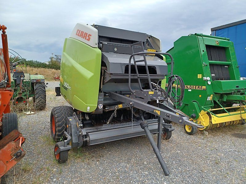 E-FARM: Claas Variant 360 RC - Empacadora - id HNCLQH5 - 25.126 € - Año: 2012 - Alemania