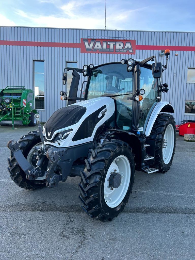 E-FARM: Valtra G105 Active - Traktor - id RLMJ6DA - 70 000 € - Rok produkcji: 2022 - Motogodziny: 2 485,Moc silnika: 105,Francja