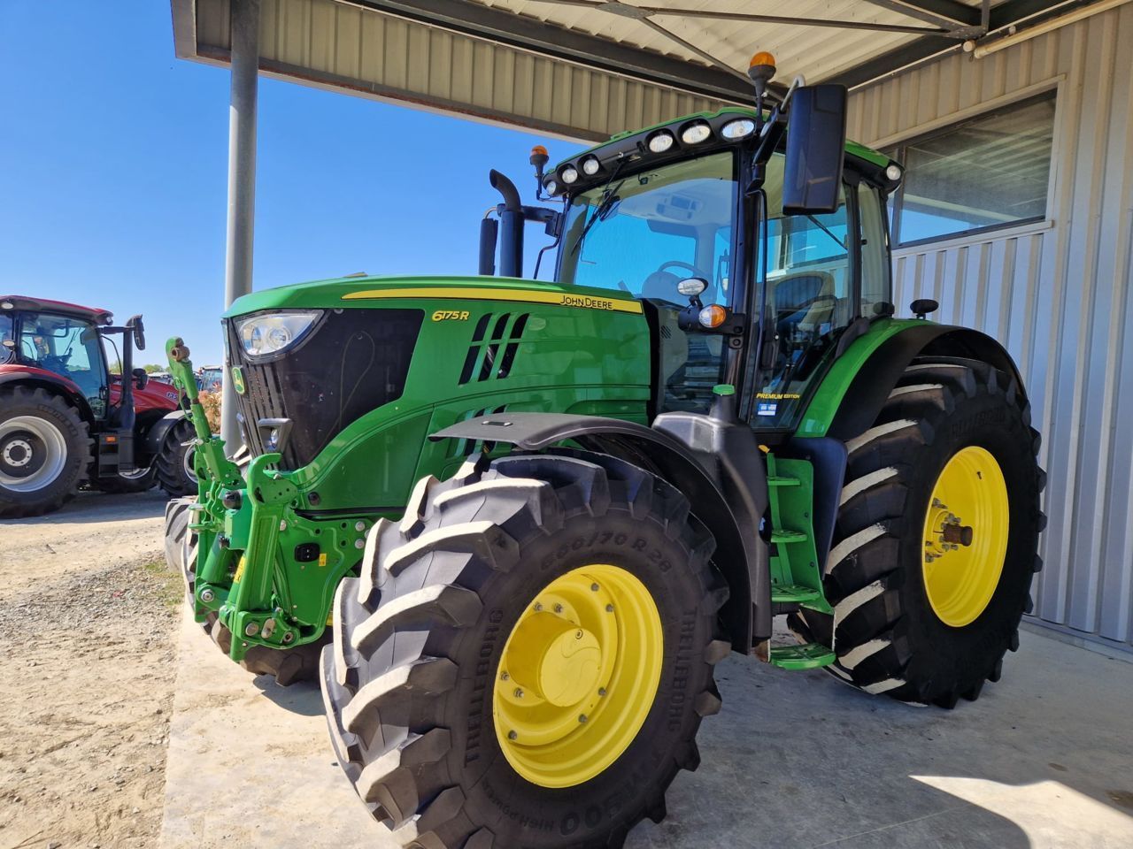 John Deere 6175 R Tractor 112.500 EUR