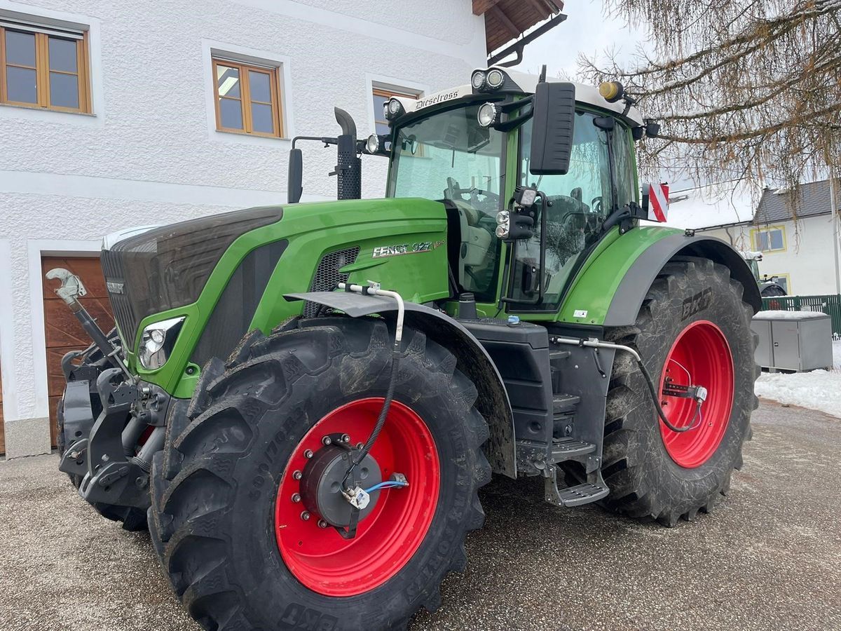 E-FARM: Fendt 927 Vario ProfiPlus - Tractor - id VXKEWHE - €168,000 - Year of construction: 2018 - Engine hours: 6,200,Engine power (HP): 275,Austria