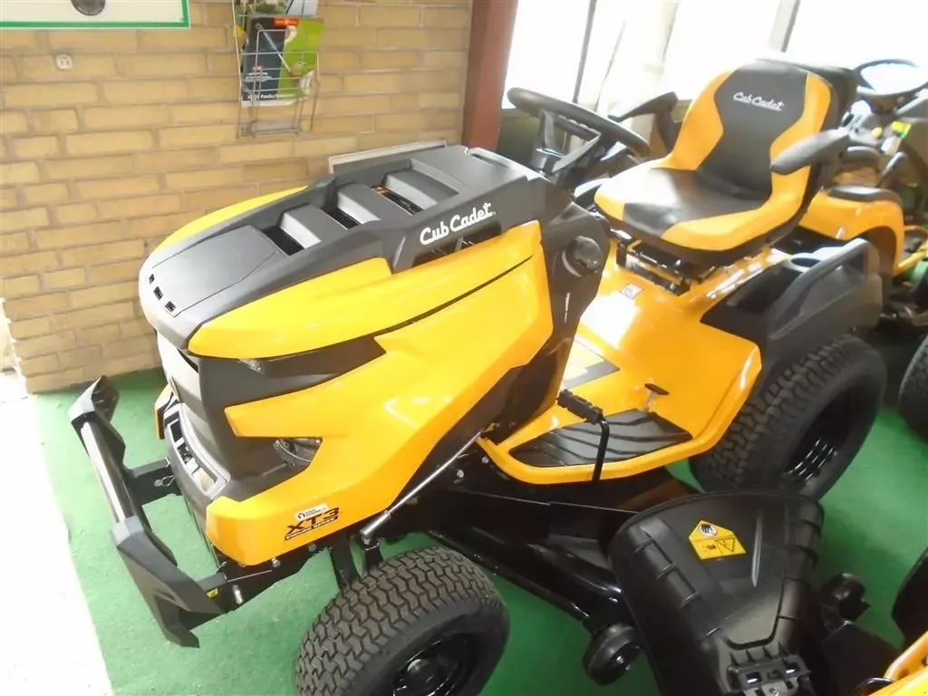 E-FARM: Cub Cadet xt3 127 cm - Kosiarkia ręczna/traktorowa - id M1FPELQ - Rok produkcji: 2025 - Dania