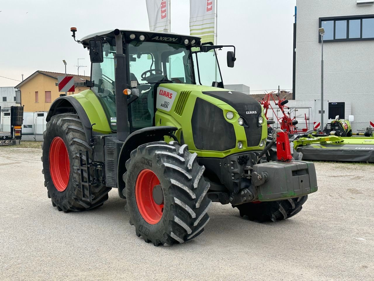 Claas Axion 850 Tractor
