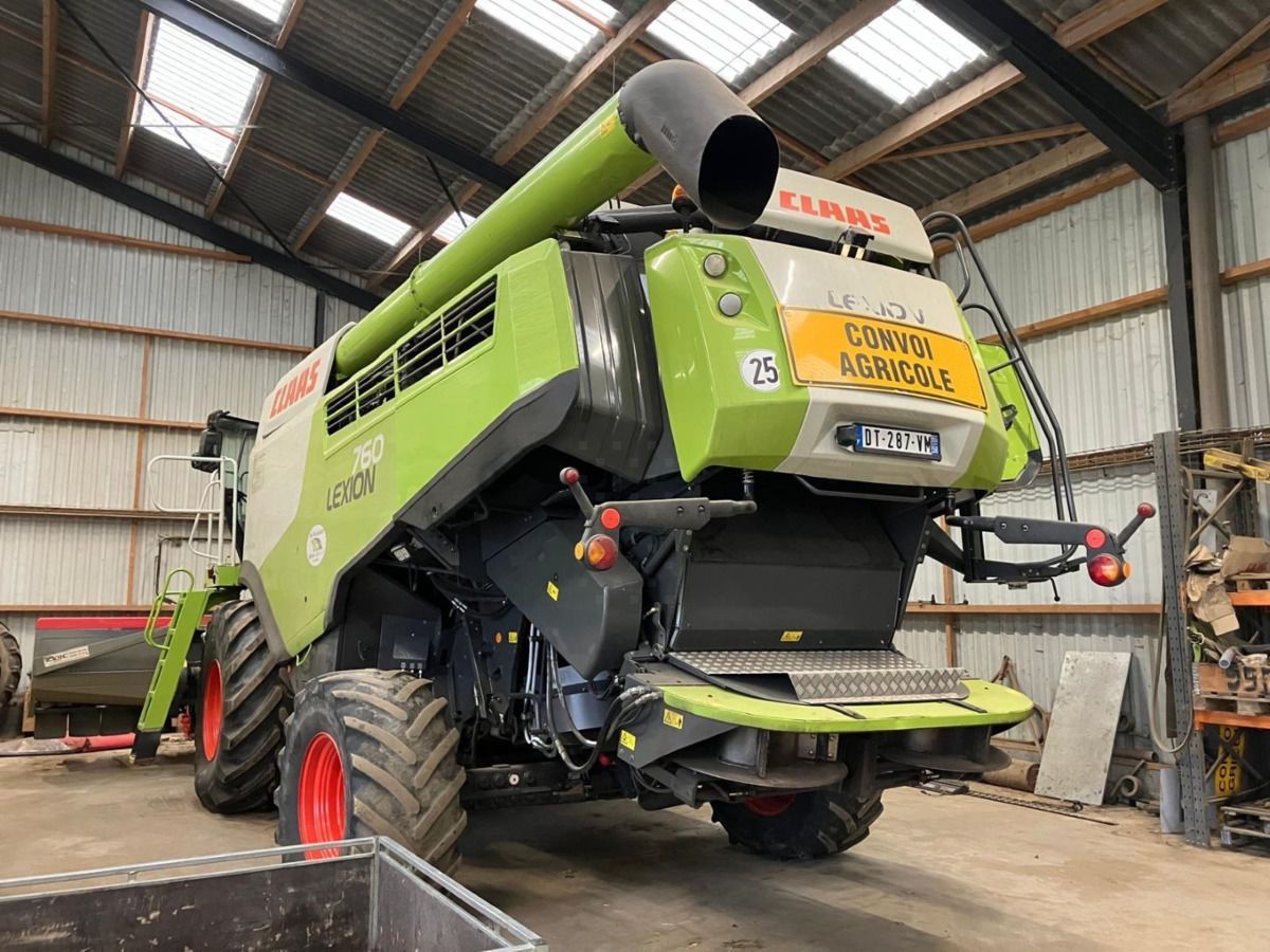 E-FARM: Claas Lexion 760 - Moissoneuse-batteuse - id DNXJKSU - 185 000 € - Année: 2015 - Lecture du nombre d'heure: 3 387,France