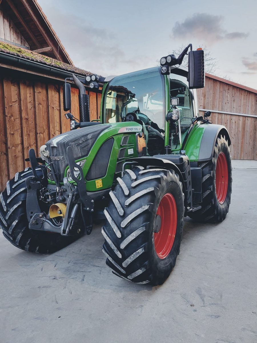 E-FARM: Fendt 516 Vario - Traktor - id GFHSZMA - 121 236 € - Rok produkcji: 2017 - Motogodziny: 5650,Moc silnika: 160,Szwajcaria