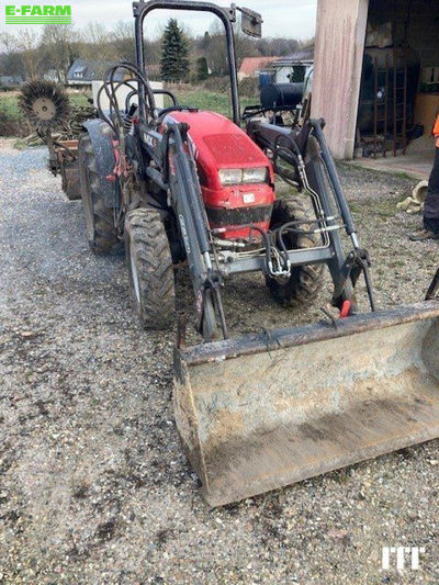 E-FARM: Massey Ferguson 2410 - Tractor - id BRUMBPA - €19,900 - Year of construction: 2005 - Engine hours: 2,822,Engine power (HP): 44,France