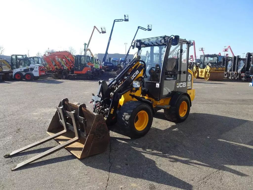 JCB 403 Chargeuse sur pneus 24 500 €
