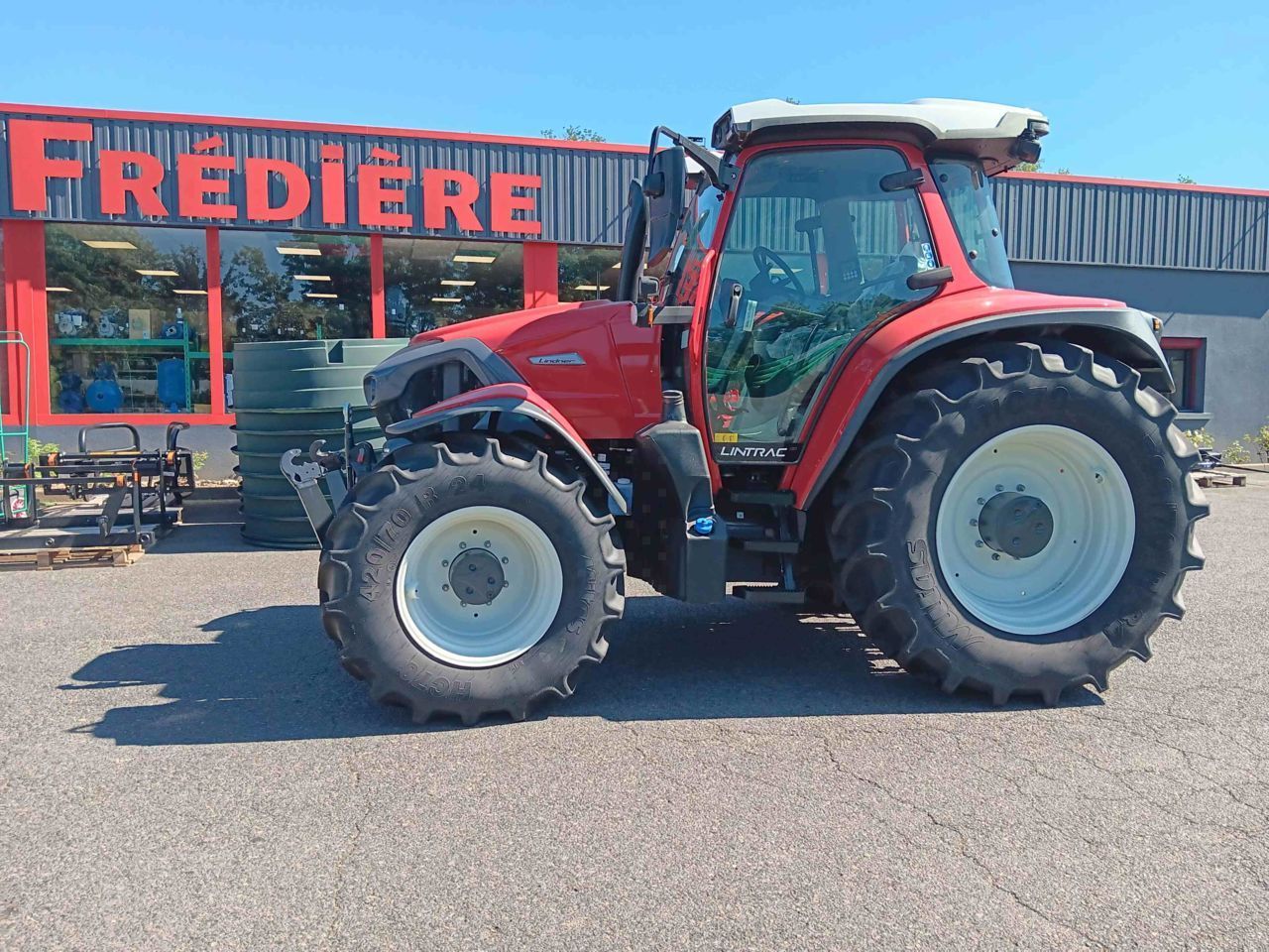Lindner Lintrac 130 Tractor 108.900 €