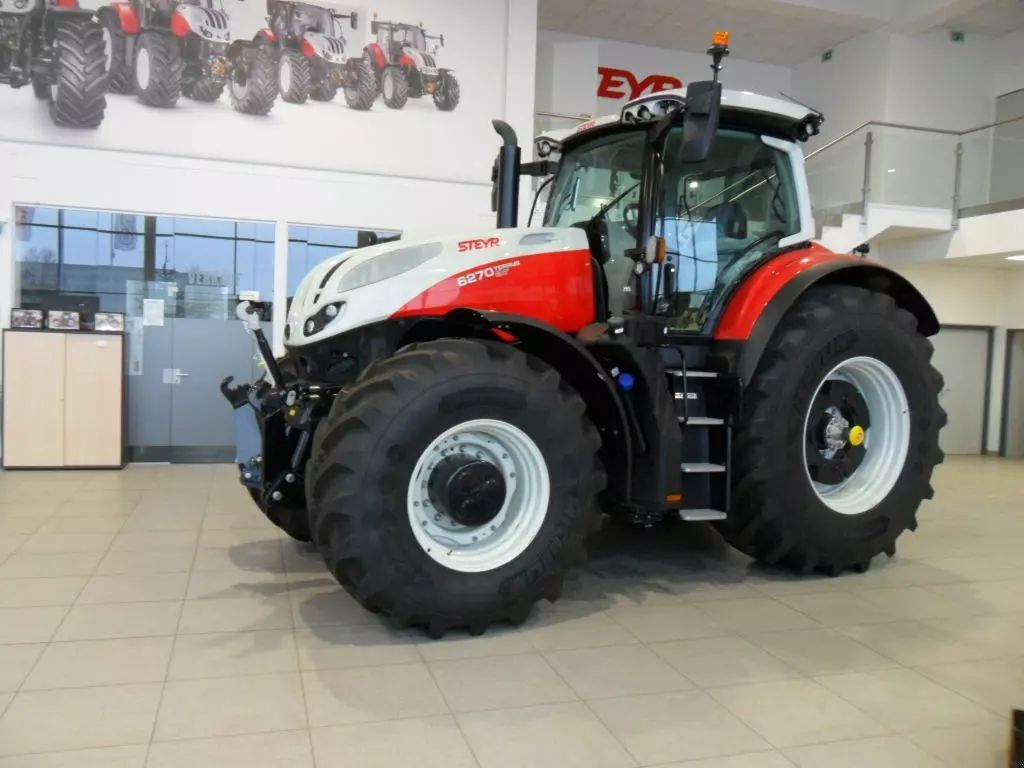 E-FARM: Steyr Terrus 6270 CVT - Traktor - id 1UEDHTI - 198.000 € - Baujahr: 2022 - Abgelesene Motorstunden: 10,Motorleistung (PS): 271,Österreich
