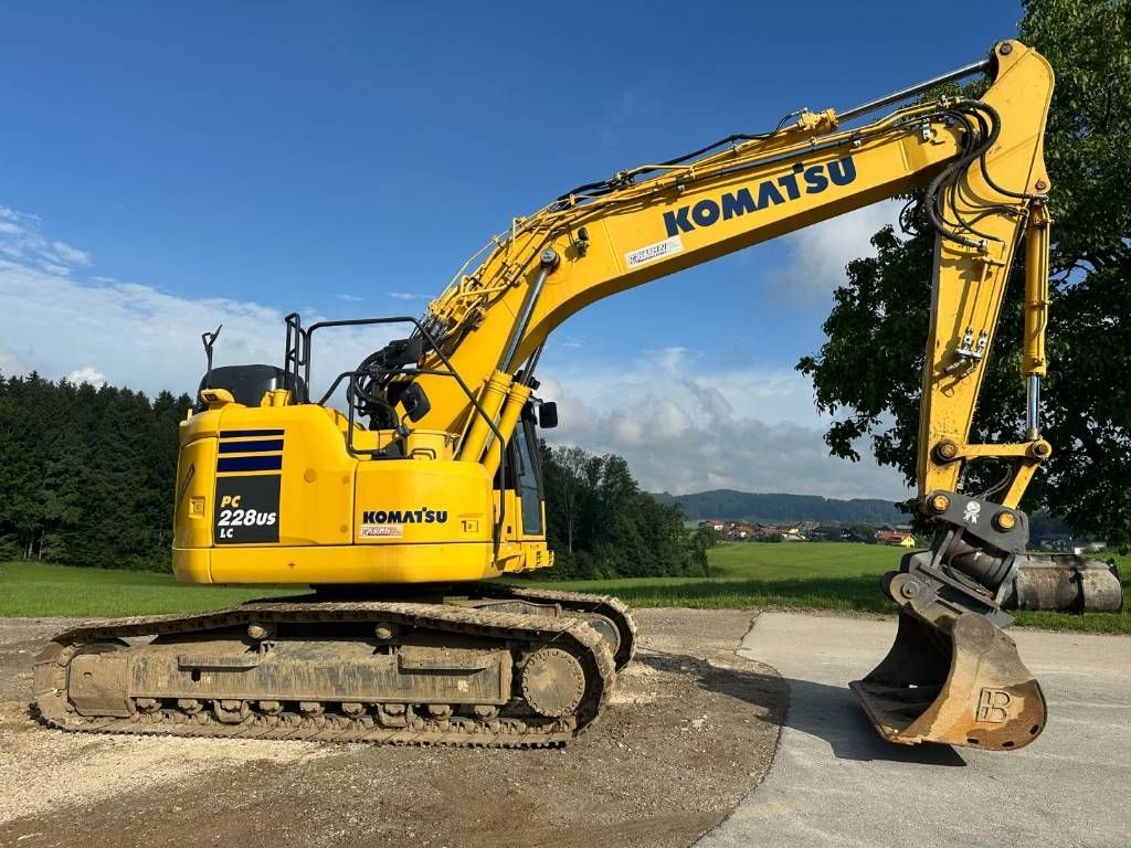 KOMATSU pc 228 lc-11eo Crawler excavator