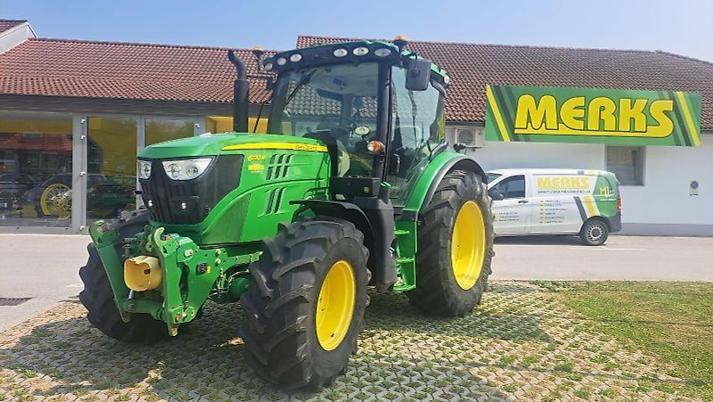 E-FARM: John Deere 6120 R - Traktor - id HH5QLL6 - 51.229 € - Baujahr: 2017 - Abgelesene Motorstunden: 11.356,Motorleistung (PS): 140,Slowenien